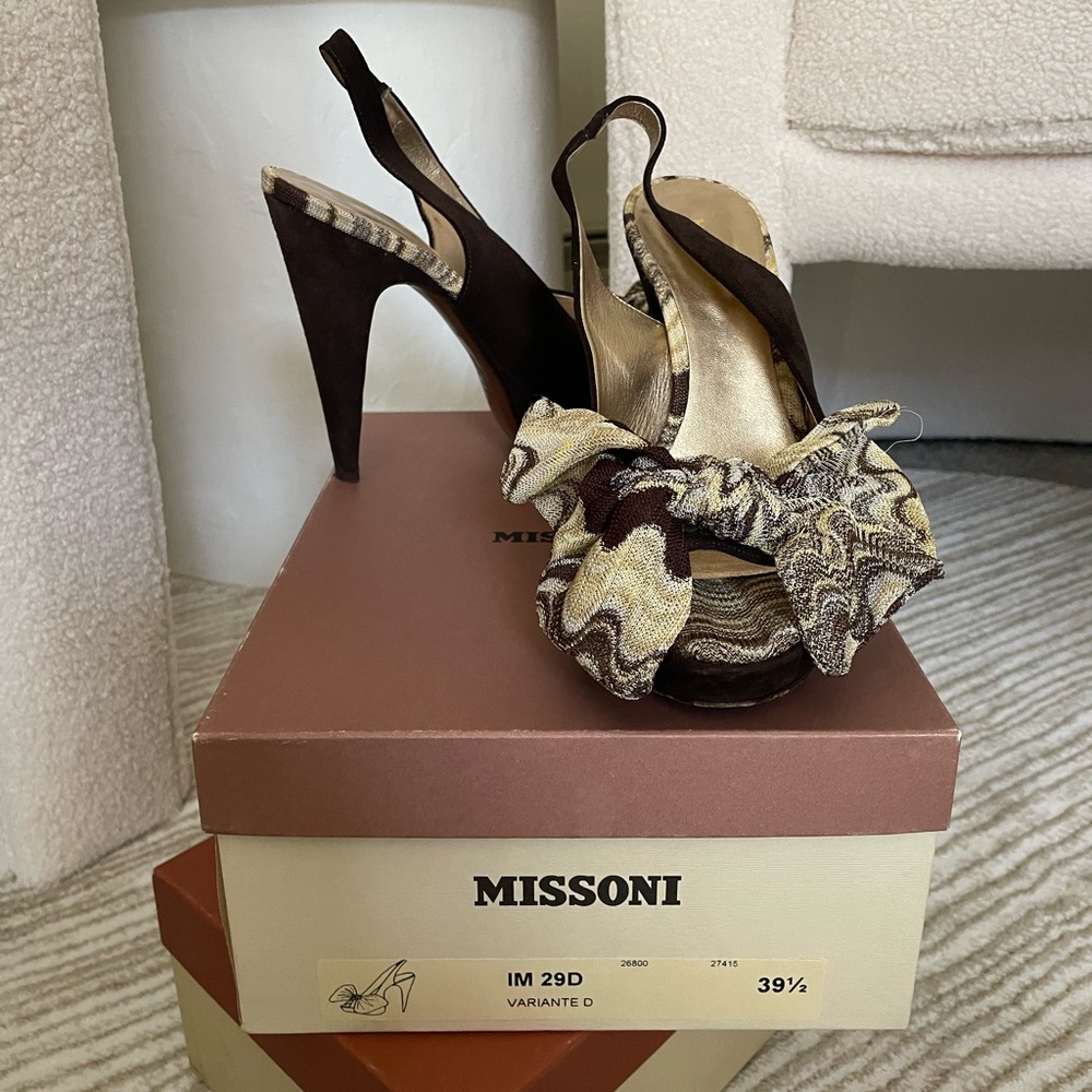 Authentic Missoni Brown Tan Nude Platform Heels size 8 us / 39 Suede Silk